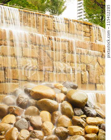 Artificial waterfall 115412285