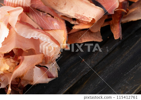 Kelp and dried bonito 115412761