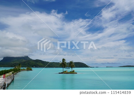 從波拉波拉島機場看到的景色 從波拉波拉島機場看到的景色 115414839