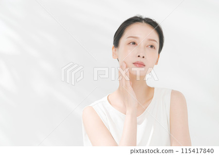 年輕女性的美麗形象 年輕女性的美麗形象 115417840