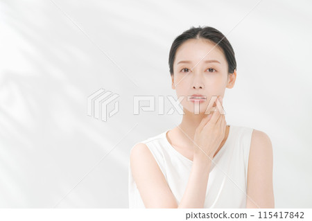 Beauty image of young women 115417842