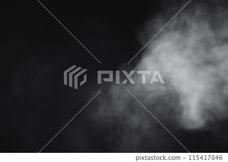 黑色背景上的煙霧 黑色背景上的煙霧 115417846