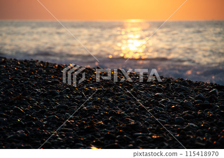 Sunset at Oyashirazu Beach in Niigata Prefecture Sunset at Oyashirazu Beach in Niigata Prefecture 115418970