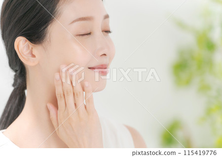 Beauty image of young women 115419776