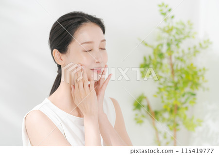 年輕女性的美麗形象 115419777