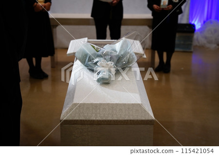 Before coffin 115421054