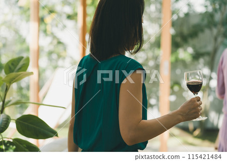 女生 女孩 女性 115421484