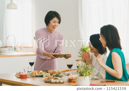 女生 女孩 女性 115421539