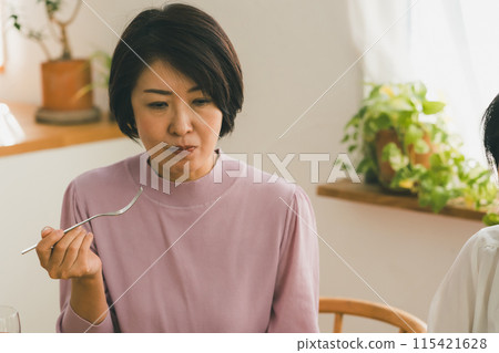 female, females, woman 115421628