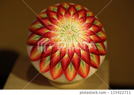 Traditional crafts: Haretemari chrysanthemum pattern Traditional crafts: Haretemari chrysanthemum pattern 115422711