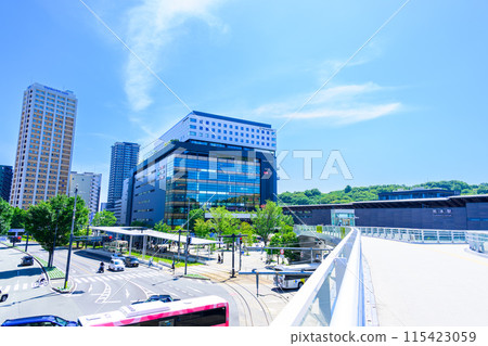 Kumamoto Station, shining on a beautiful, clear blue sky (Kumamoto Station Shirakawa Exit (East Exit) Station Square) [View from the Square] 115423059