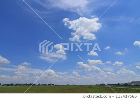 Clouds in the blue sky in summer 115437560