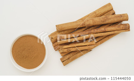 Cinnamon | Cinnamon sticks and cinnamon powder 115444050