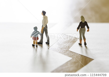 離婚與子女監護權形象 115444709