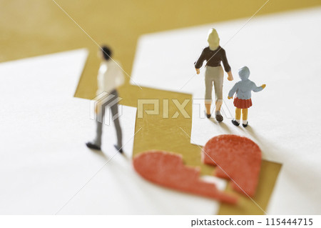 離婚與子女監護權形象 離婚與子女監護權形象 115444715