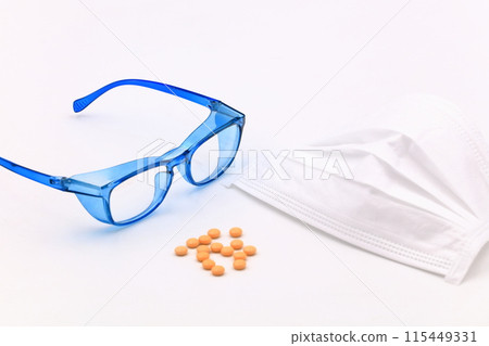 Hay fever and allergy prevention image Hay fever and allergy prevention image 115449331