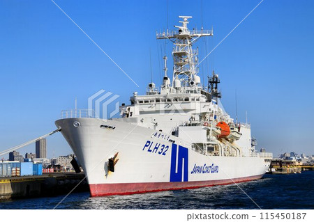 6,500-ton type patrol vessel capable of long-term operations in the open sea... Japan Coast Guard PLH32 "Akitsushima" 115450187