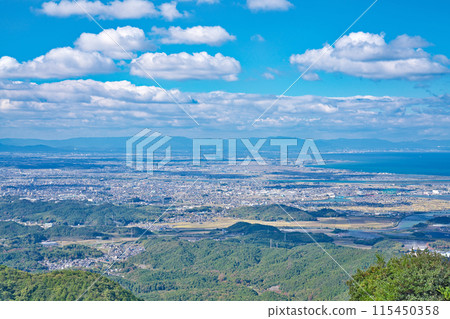 [Overlooking Ise city from the Asakuma summit observation deck] Asakuma town, Ise city, Mie prefecture 115450358