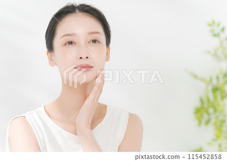 年輕女性的美麗形象 115452858