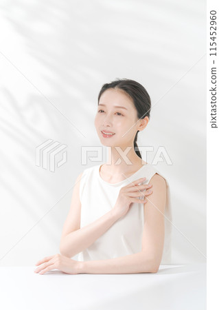 Beauty image of young women Beauty image of young women 115452960