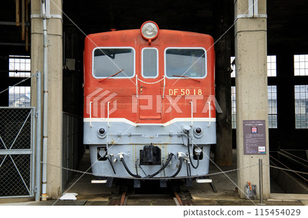 JNR DF50內燃機車(津山真比野鐵道博物館) JNR DF50內燃機車(津山真比野鐵道博物館) 115454029