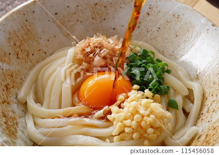 Chilled udon noodles with chilled noodles 115456058