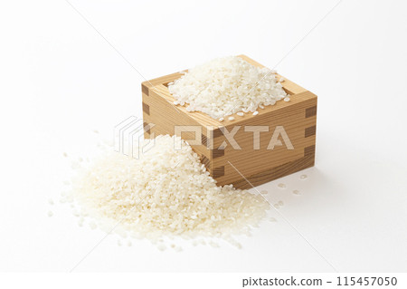 白色背景上的白飯 115457050