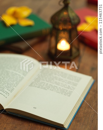 燭光讀書圖片 115463731