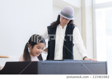 Children's piano lessons and piano teachers Children's piano lessons and piano teachers 115463862