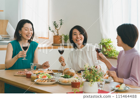 吐司 乾杯 祝酒 115464488