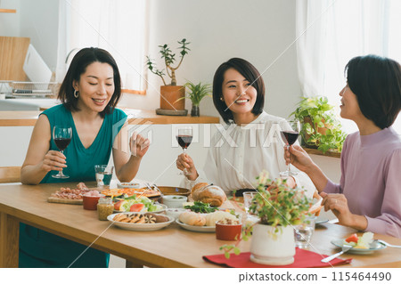 吐司 乾杯 祝酒 115464490