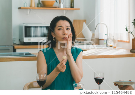 worried, worry, female 115464498