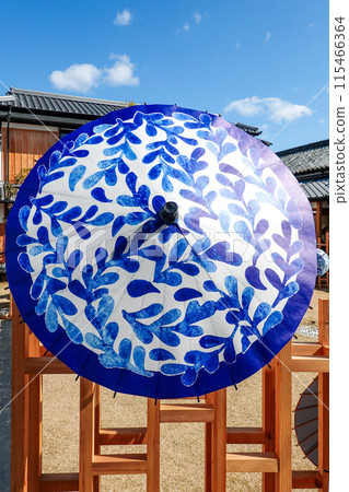 Spring event Kurashiki Haruyoi Akari: Denim-colored Japanese umbrellas (Kurashiki City, Okayama Prefecture) 115466364