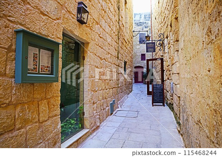 Backstreets of Mdina, Malta 115468244