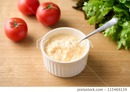 Tartar sauce served in a cocotte Tartar sauce served in a cocotte 115469139