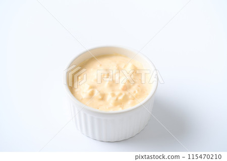 韃靼醬配在cocotte上 韃靼醬配在cocotte上 115470210