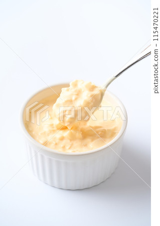 Tartar sauce served in a cocotte 115470221