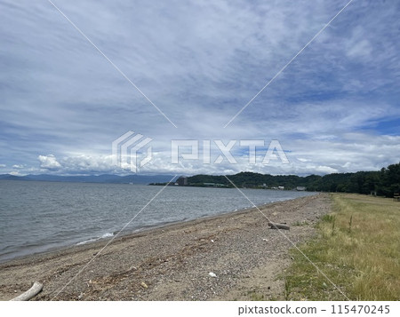 Sea viewed from the coast 115470245