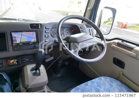 Image of minibus driver's seat 115471967