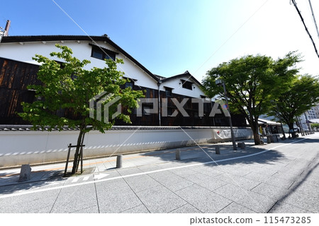 Chojugura, Itami Sake Brewery Street 115473285