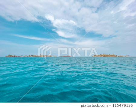 San Blas islands in Panama, tropical beach San Blas islands in Panama, tropical beach 115479156
