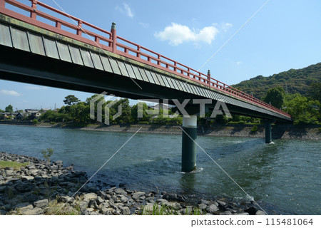 宇治觀光 宇治川上的朝霧橋 京都府宇治市 115481064