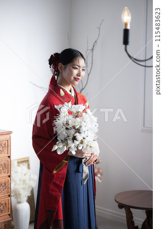 美麗的日本和服和袴的圖像，用於酷炫的預拍攝和紀念照片 亞洲之美 115483623