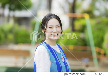 Park nursery teacher 115484230