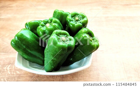 鮮青椒③ 115484845