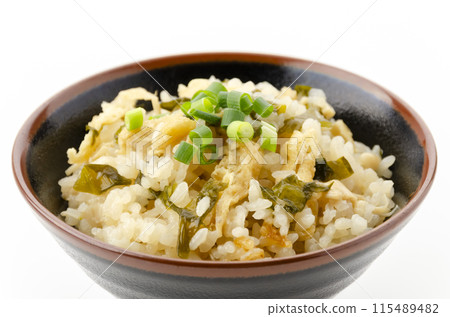 Rice cooked with fried tofu and wakame seaweed Rice cooked with fried tofu and wakame seaweed 115489482