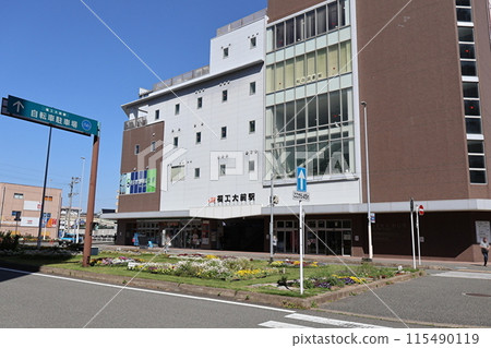 JR Kyushu Kagoshima Main Line "Fukuoka University of Technology Station" 115490119