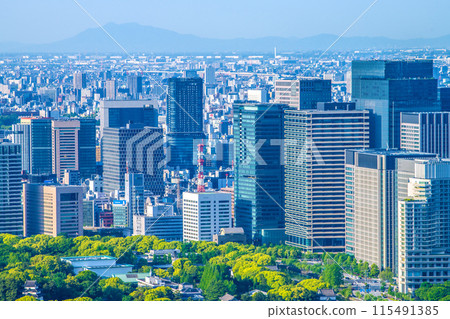 日本東京城市景觀，俯瞰大手町和外神田等辦公大樓 = 5 月 5 日 115491385