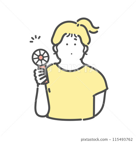 手持電風扇 一個女人使用手持風扇 115493762