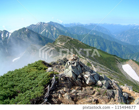 Japan alps / Panoramic view from the Hakuba traverse (Northern Alps, Kashimayari, Hotaka mountain range, Yari-ga-take direction) 115494677
